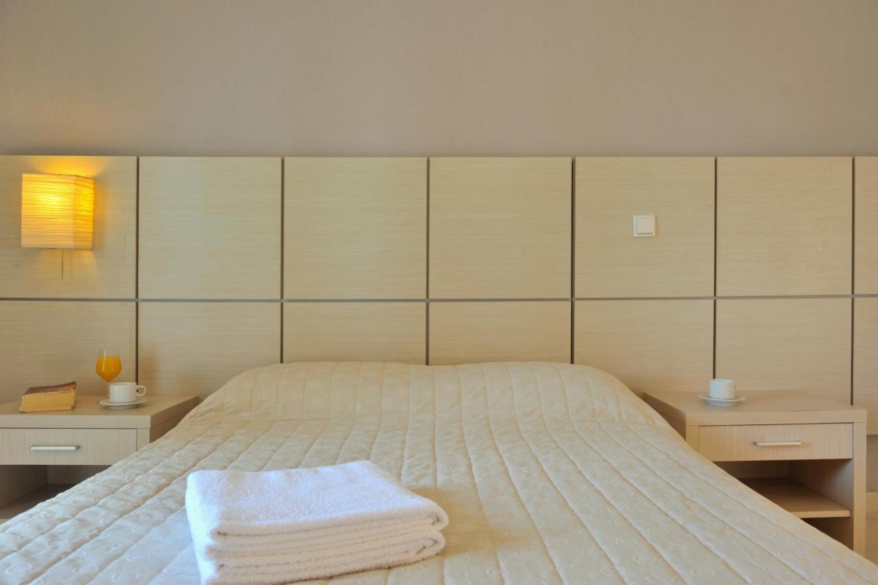 Aristotelis Hotel Fourka Eksteriør billede