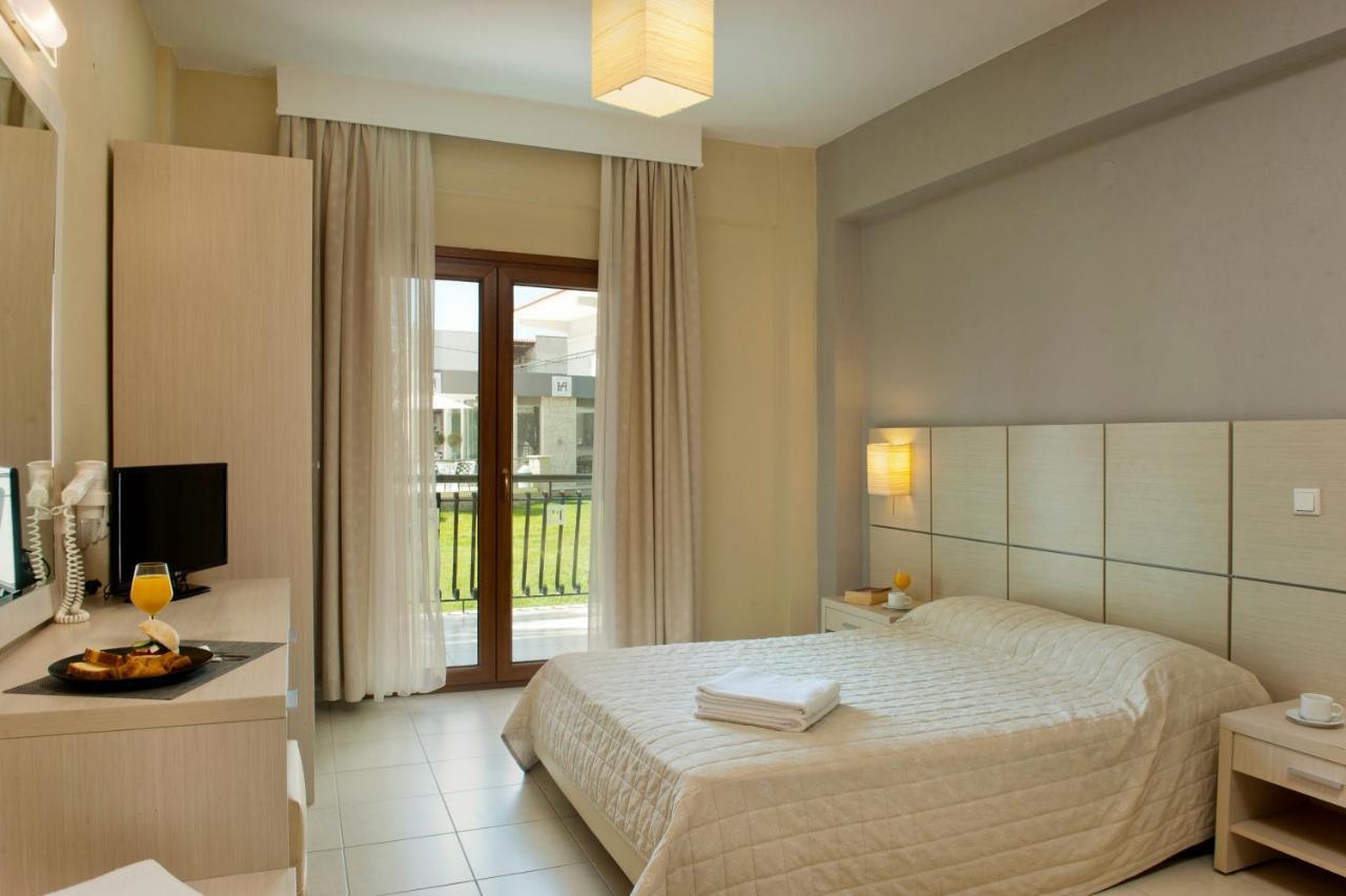 Aristotelis Hotel Fourka Eksteriør billede